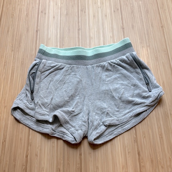 M, Athleta Girl grey lounge shorts - Picture 1 of 5
